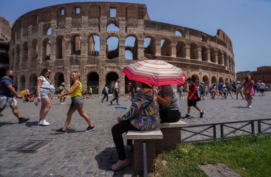 Vala e te nxehtit prek Europen, alarm i kuq ne 15 qytete italiane